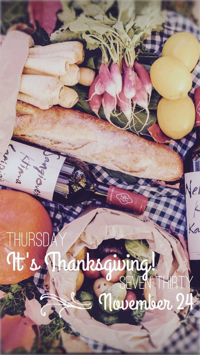 Text Message Invite Designs for Friendsgiving